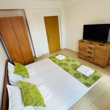 Sunny House 201 One Bedroom * סאני ביץ'