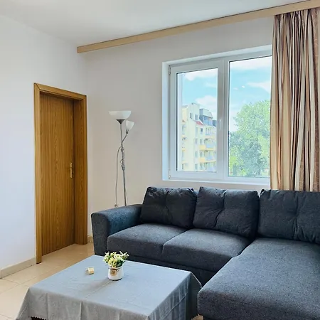 アパート Sunny House 201 One Bedroom