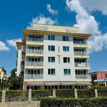 Sunny House 201 One Bedroom דירה סאני ביץ'
